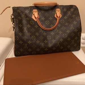 Louis Vuitton Speedy 35 EUC!!